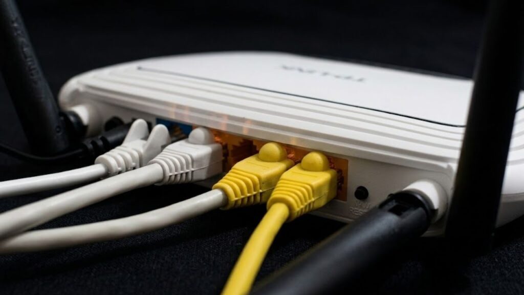 Affordable Internet Plans for Seniors: How to Avoid Extra Charges